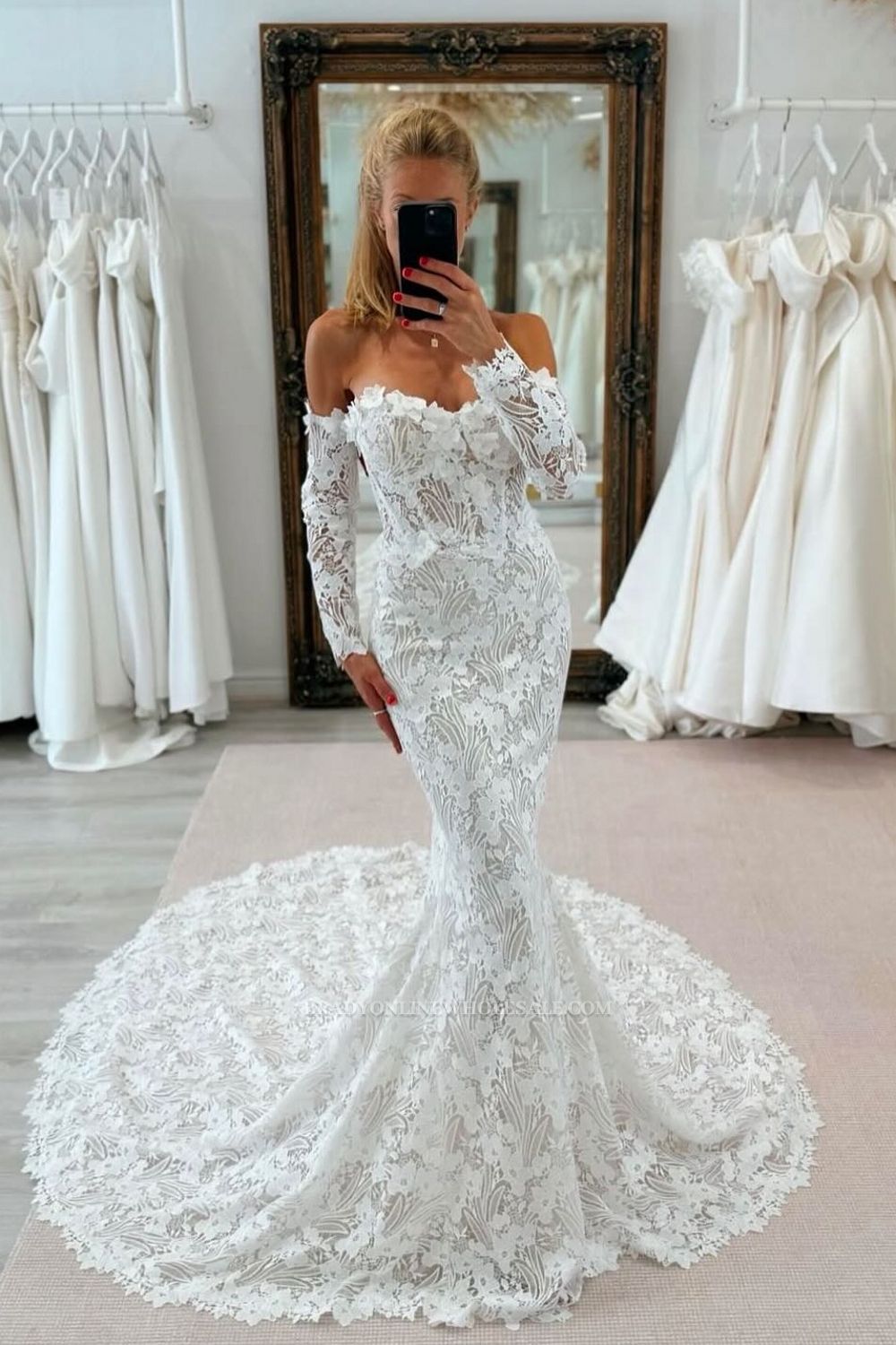 Sweetheart Strapless Appliques Lace Mermaid Wedding Dresses