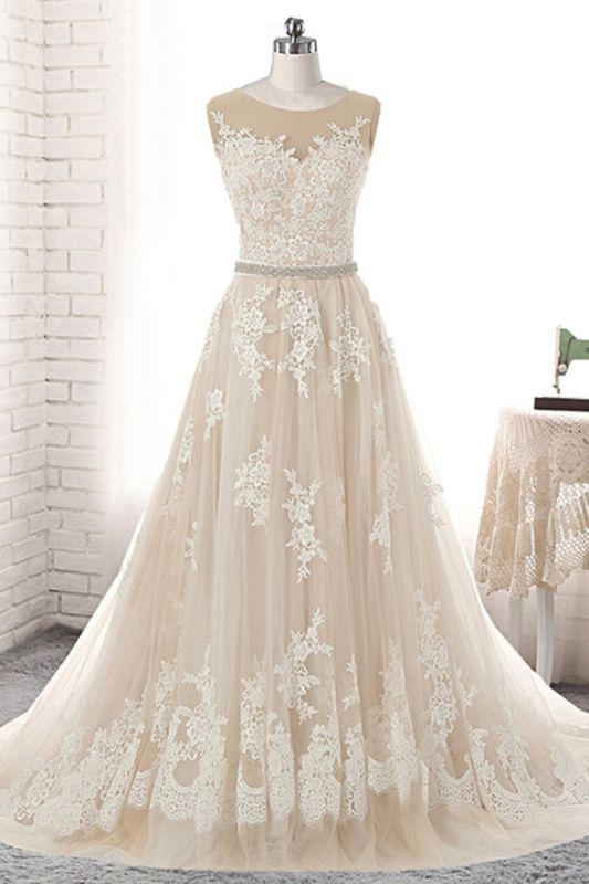 Bradyonlinewholesale Glamorous Creamy Tulle Round Neck Long Wedding Dress White Lace Applique Bridal Gowns On Sale