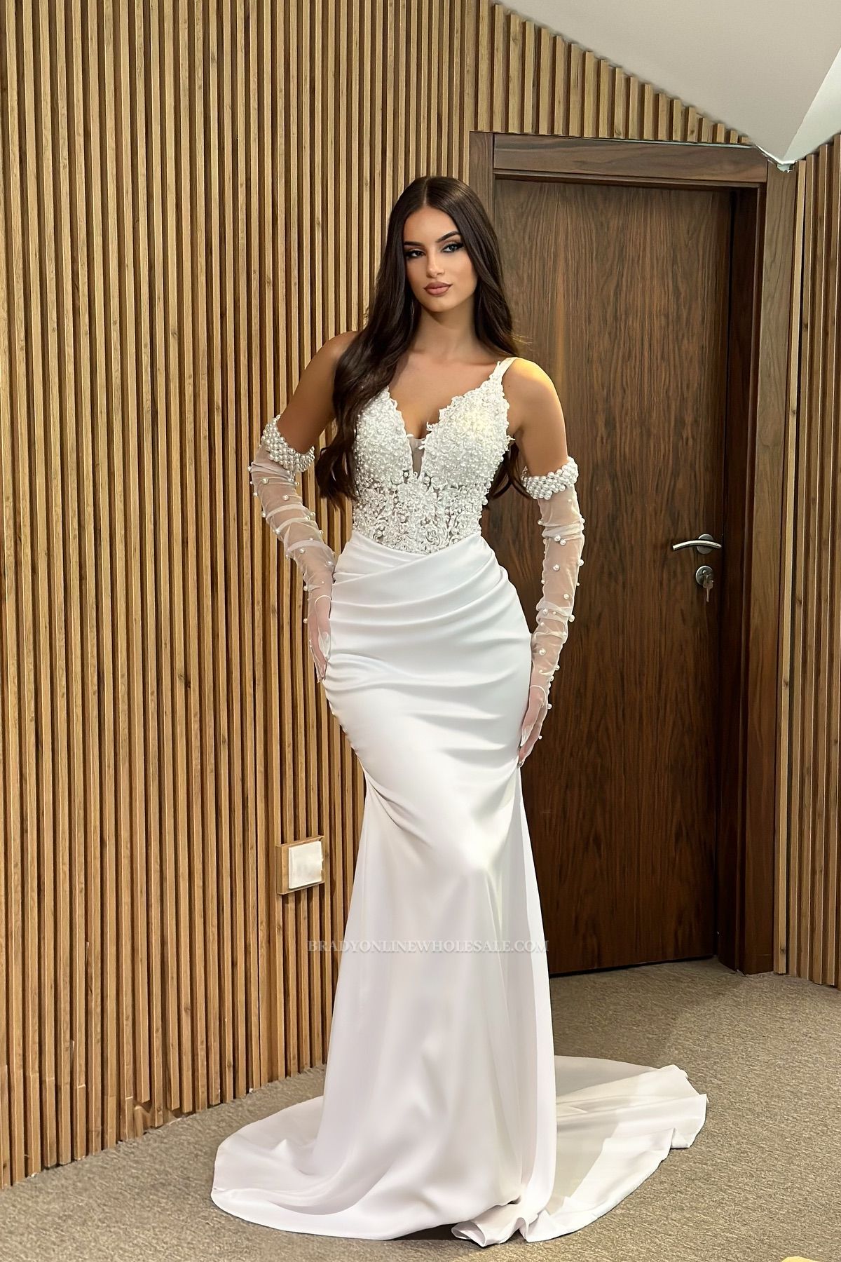 Sexy Wedding Dress V Neck Mermaid Style Wedding Dress Satin with Pearls
