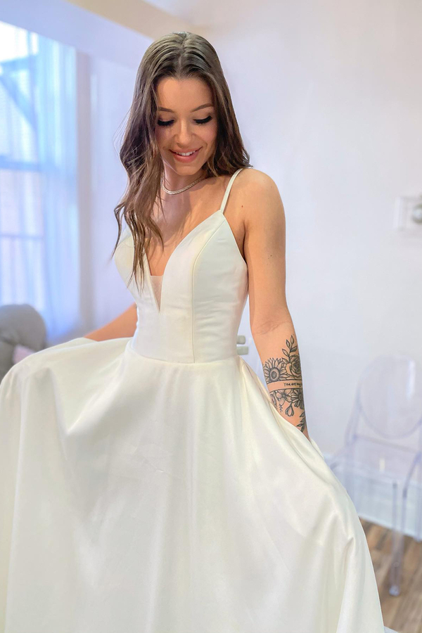 Sexy A-Line Spaghetti Strap Sweetheart Satin Backless Wedding Dress with Pockets
