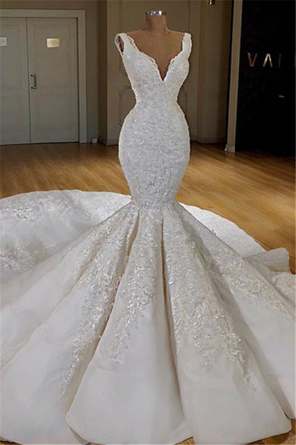 Sexy Mermaid Lace Wedding Dress with Long Train
