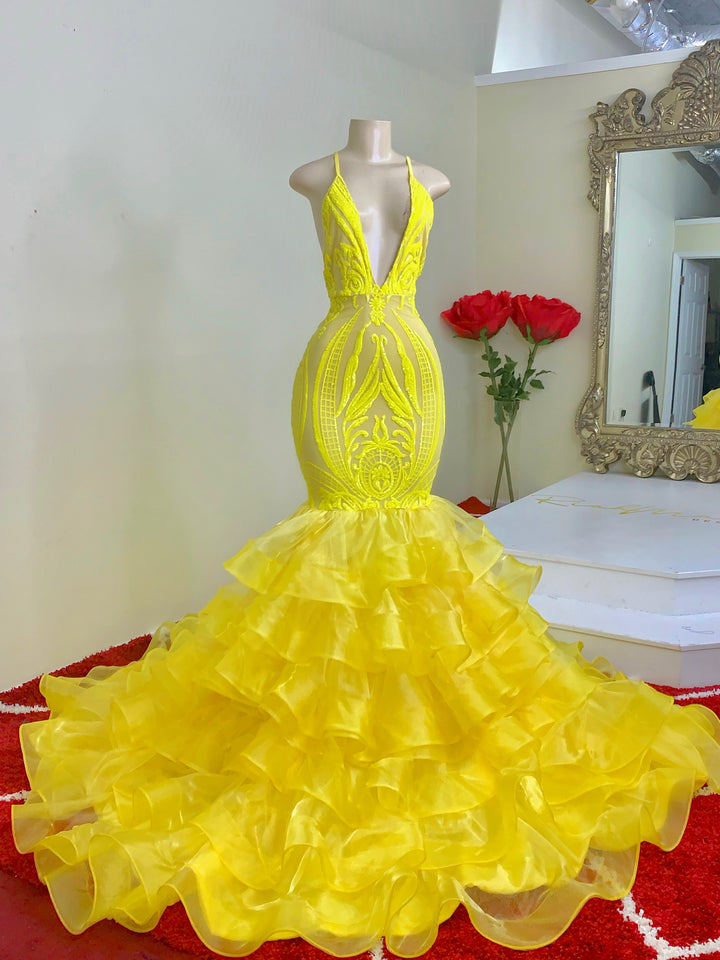 Yellow Tulle Sleeveless Mermaid Prom Dress with Ruffles