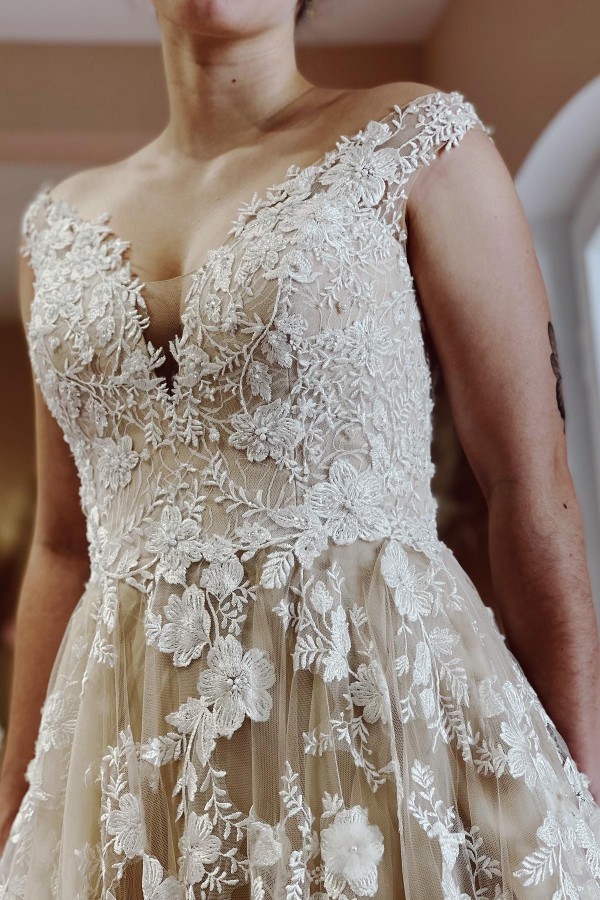 Vintage lace wedding dresses | A line wedding dresses cheap