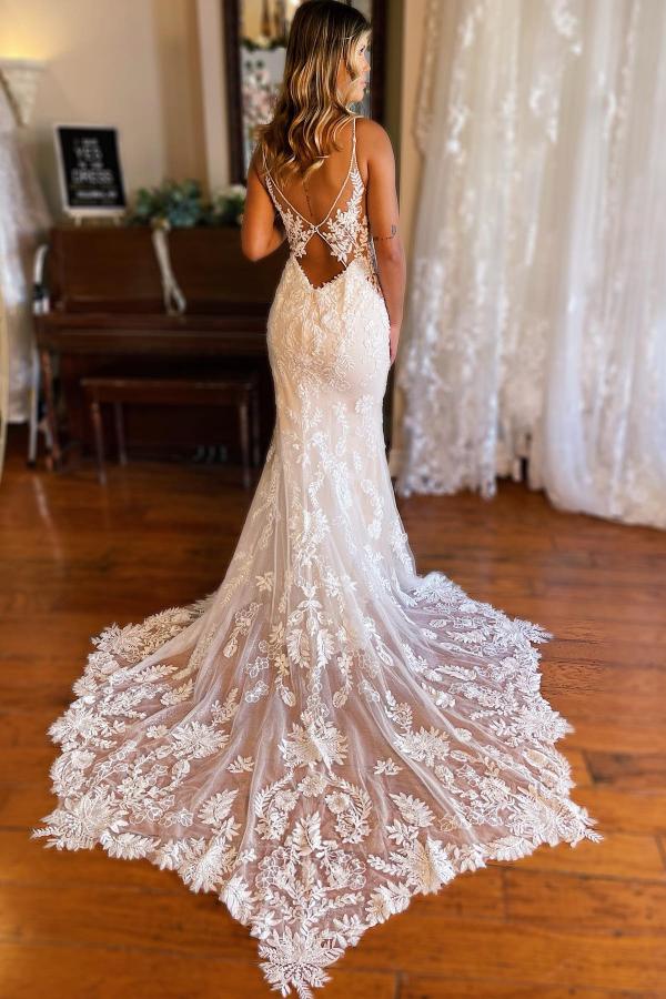 Elegant Sleeveless Floral Mermaid Bridal Gown V-neck Wedding Dress