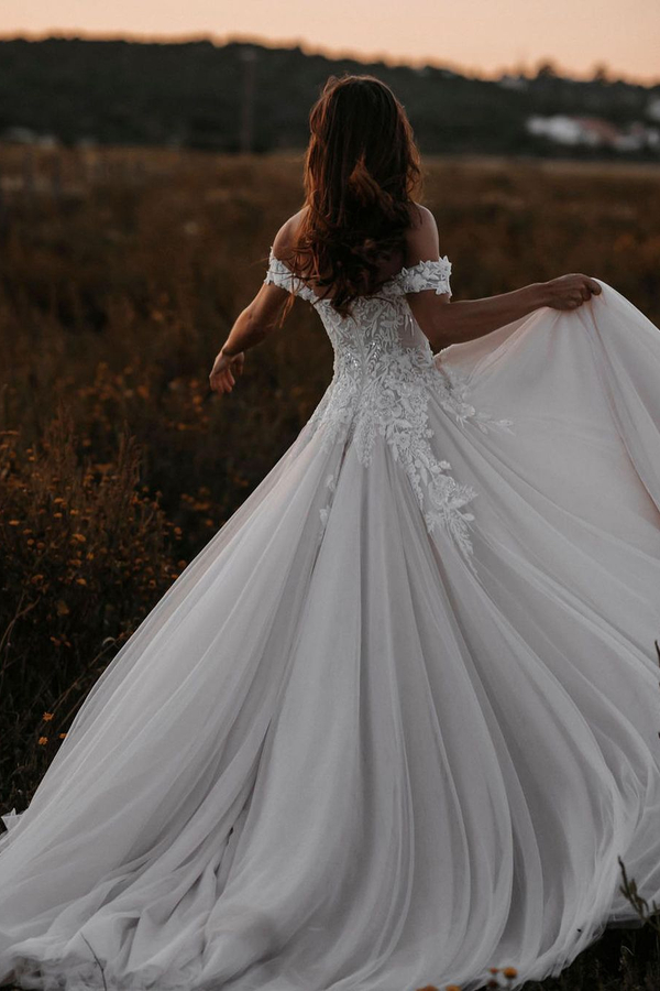 Off-Shoulder Sweetheart Floral Lace Tulle Wedding Dress