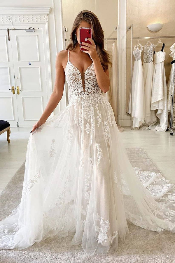 V-Neck Spaghetti Strap Tulle Lace Applique A-Line Wedding Dress