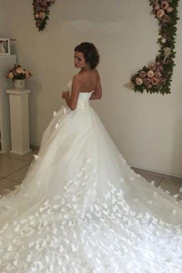 Glamorous 3D-Floral Appliques Wedding Dresses Sweetheart Neck Chapel Train Bridal Gowns_2