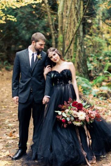 Gorgeous Strapless Sweetheart Black Tulle Wedding Gown_3