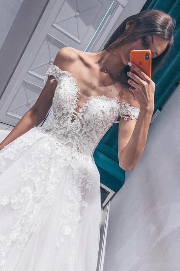 Exquisite Off the Shoulder Sleeveless White Wedding Dress | Fantastic V Neck Lace Long Bridal Gown_2