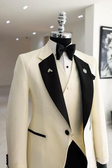 Robert Off White Notched Lapel Three Pieces Prom Suits_2