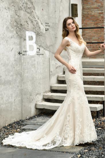 Stunning Sleeveless Fit-and-flare Lace Open Back Summer Beach Wedding Dress_7