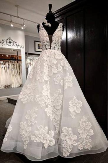 Bradyonlinewholesale Glamorous White Tulle V-Neck Flower Long Wedding Dress Lace Applique Bridal Gowns On Sale